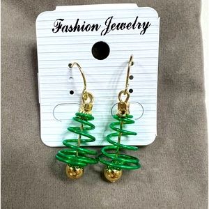 Christmas tree earrings 🎄NEW!